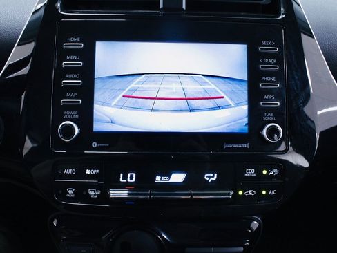 Used 2022 Toyota Prius XLE image 14