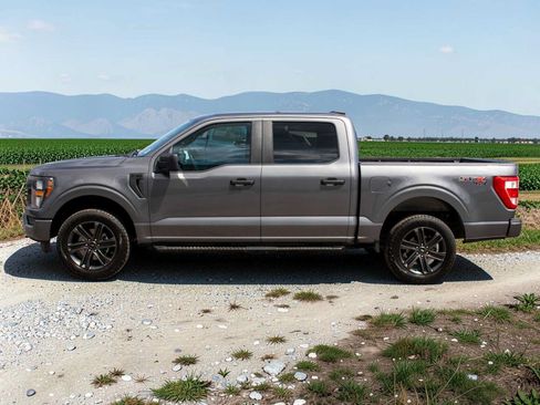 Certified 2023 Ford F150 XL w/ Trailer Tow Package AWD/4WD image 4