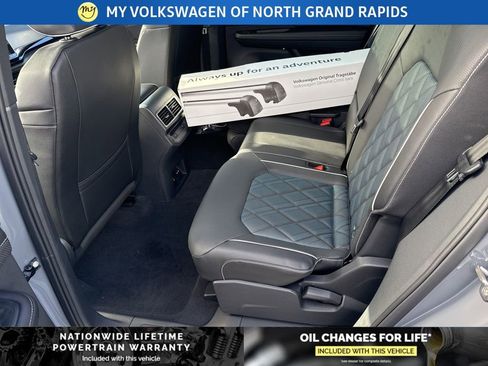 New 2026 Volkswagen Atlas Cross Sport SEL Premium R-Line AWD/4WD image 22