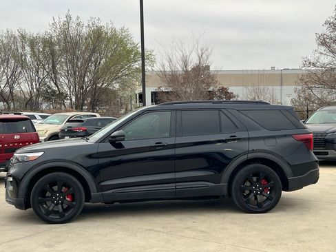 Used 2020 Ford Explorer ST w/ ST Street Pack image 6