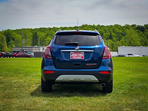Used 2019 Buick Encore Essence w/ Experience Buick Package FWD image 4
