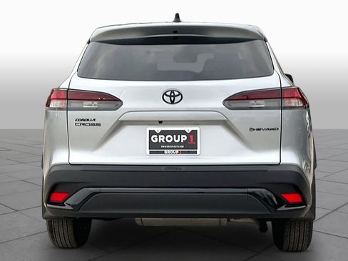 Used 2026 Toyota Corolla Cross S image 5