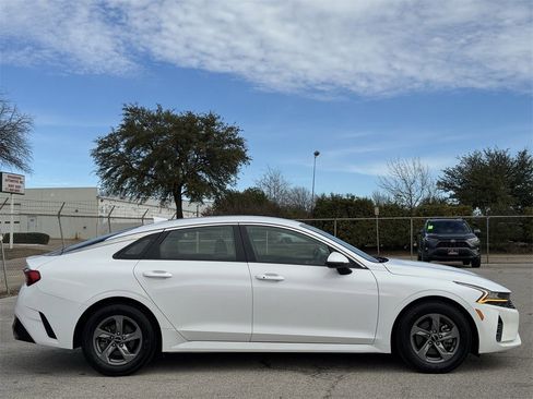 Used 2023 Kia K5 LXS image 3
