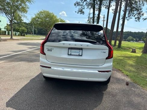 New 2026 Volvo XC90 T8 Plus w/ Protection Package Premier AWD/4WD image 6