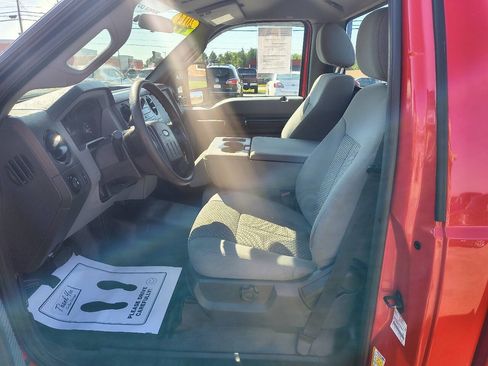 Used 2014 Ford F250 XL w/ Power Equipment Group AWD/4WD image 16