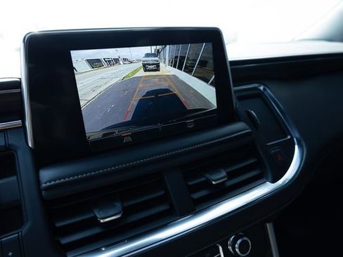 Used 2023 GMC Yukon SLT image 11