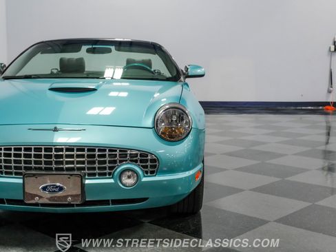 Used 2002 Ford Thunderbird image 24