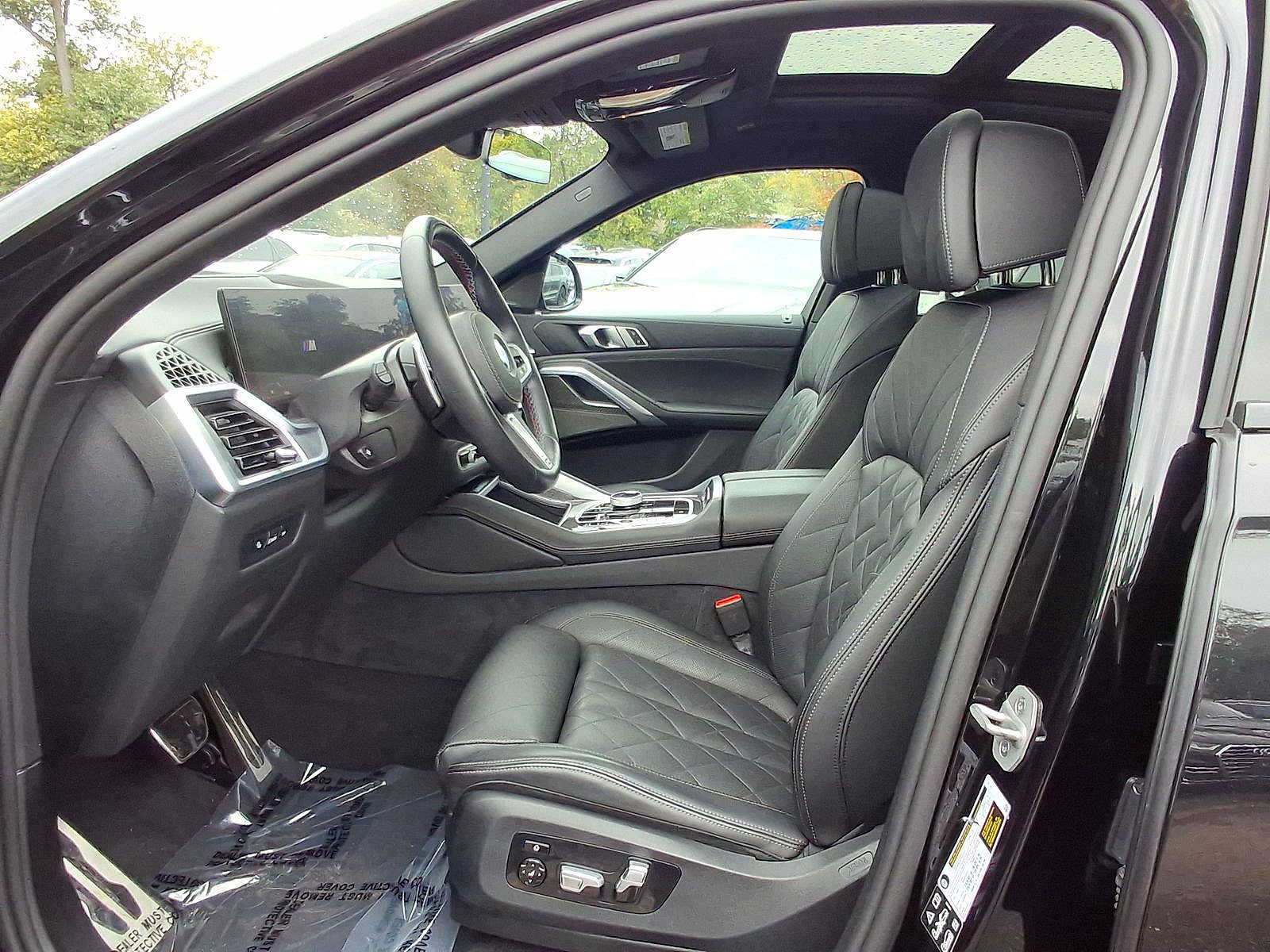 Used 2025 BMW X6 M60i AWD/4WD image 17