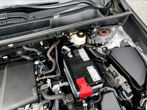 Used 2023 Toyota RAV4 LE AWD/4WD image 32