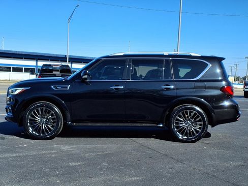 Used 2023 INFINITI QX80 Premium Select w/ All-Season Package image 3