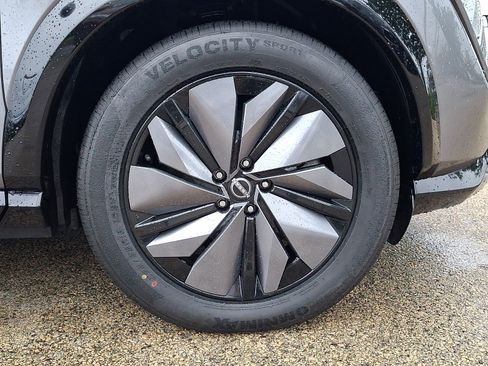 Certified 2023 Nissan Ariya FWD image 8
