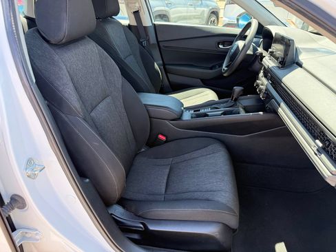 Used 2024 Honda Accord EX image 31