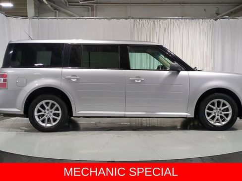 Used 2015 Ford Flex SE image 9