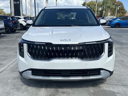 New 2026 Kia Carnival LXS FWD image 3