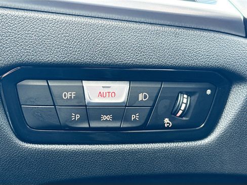 Used 2025 BMW 330i xDrive 330i xDrive image 37