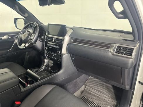 Used 2023 Lexus GX 460 Premium w/ Premium Package AWD/4WD image 30