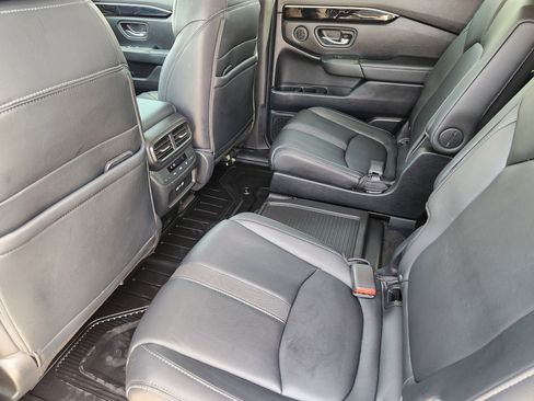 Used 2023 Honda Pilot EX-L image 29