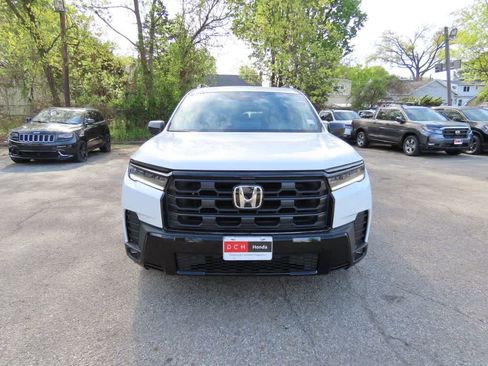 New 2026 Honda Pilot Sport image 6