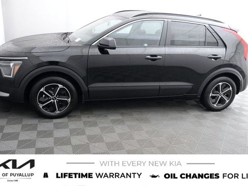 New 2026 Kia Niro LX FWD image 8