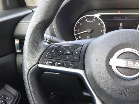 Used 2024 Nissan Sentra SV FWD image 25