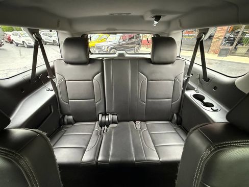 Used 2015 GMC Yukon XL Denali w/ Open Road Package AWD/4WD image 21