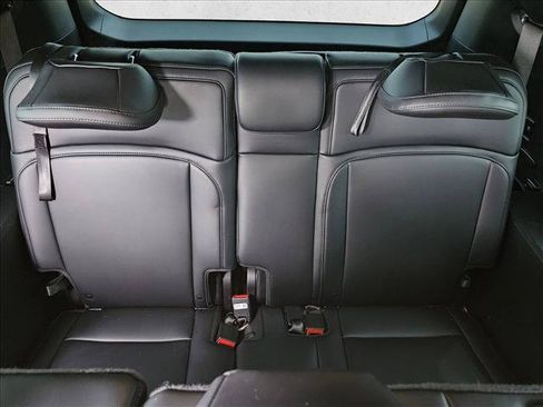 Used 2027 Kia Telluride EX w/ Towing Package AWD/4WD image 19