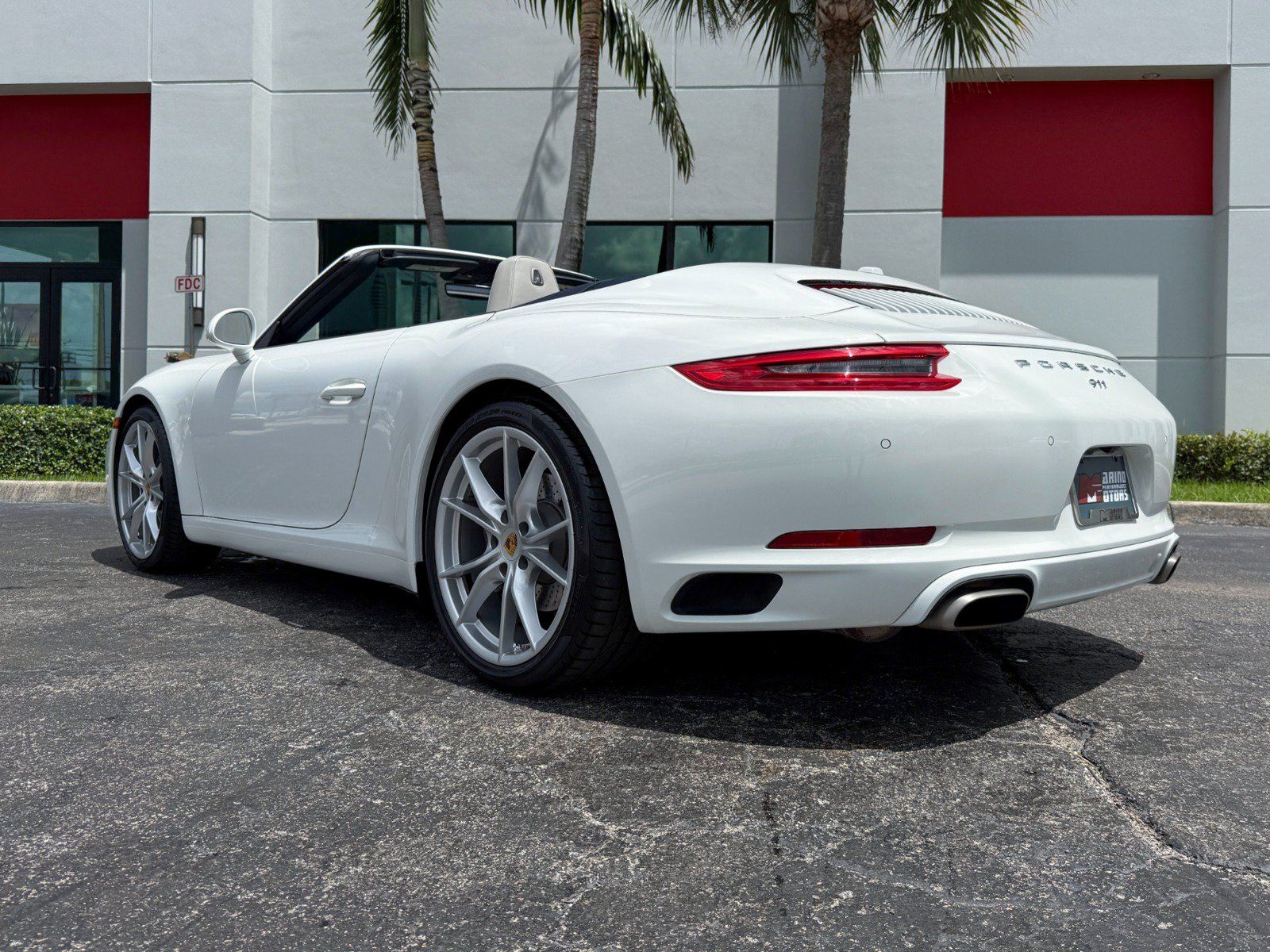 Used 2018 Porsche 911 Targa 4S image 11