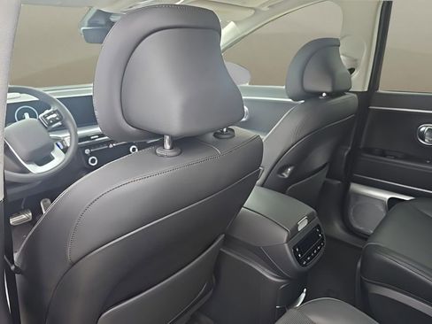 New 2026 Hyundai Ioniq 9 Calligraphy image 18