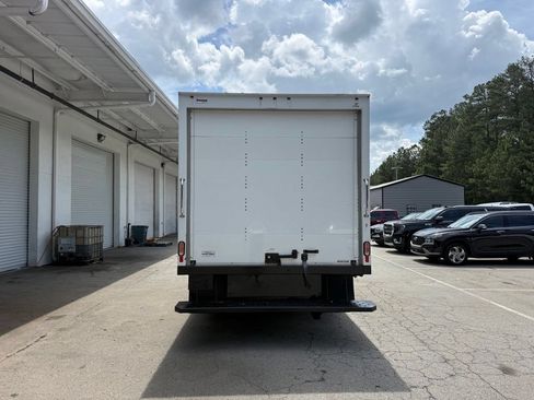 Used 2023 Ford E-450 and Econoline 450 Super Duty w/ Power Windows & Locks Group RWD image 5