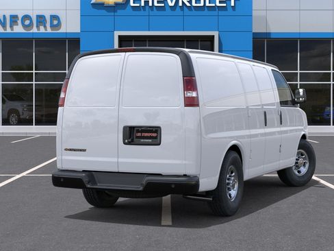New 2026 Chevrolet Express 3500 w/ Driver Convenience Package RWD image 4