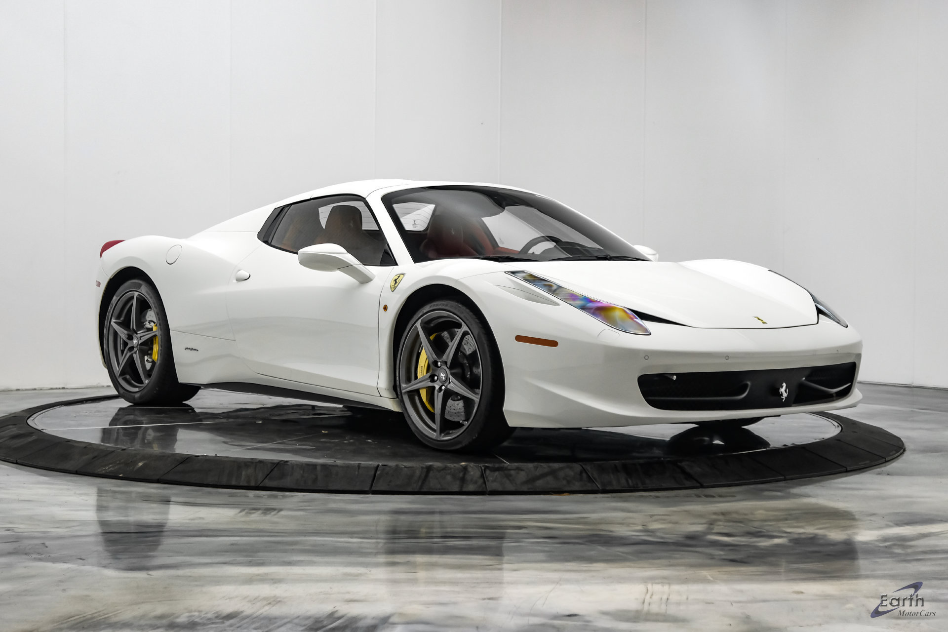 Used 2015 Ferrari 458 Spider RWD image 34