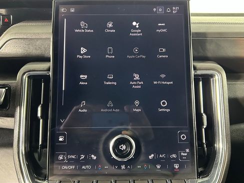 Used 2025 GMC Yukon XL Denali w/ Sun & Power Step Package image 22