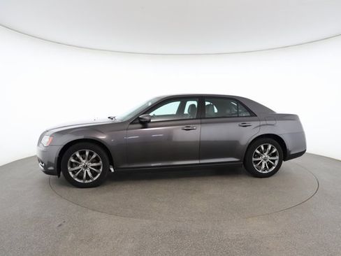 Used 2014 Chrysler 300 S image 5