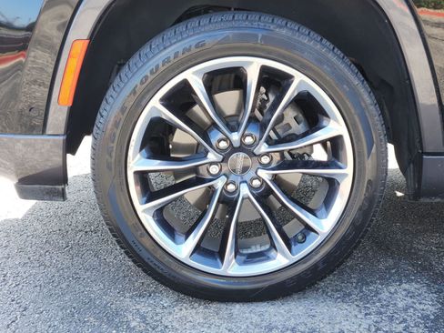 Used 2022 Jeep Wagoneer Series II w/ Premium Group I RWD image 9