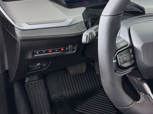 Used 2026 Jeep Cherokee Laredo AWD/4WD image 17