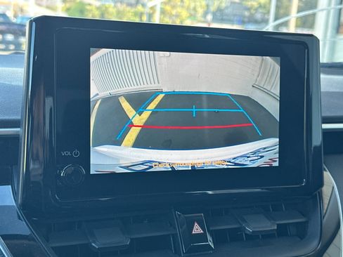 Used 2024 Toyota Corolla LE image 17