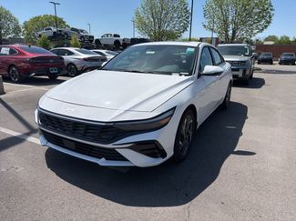 Used 2025 Hyundai Elantra Limited video 1