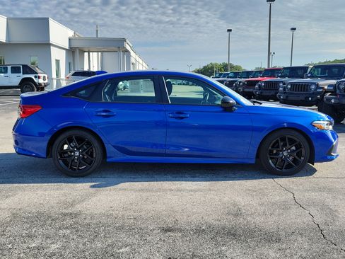 Used 2024 Honda Civic Sport image 8