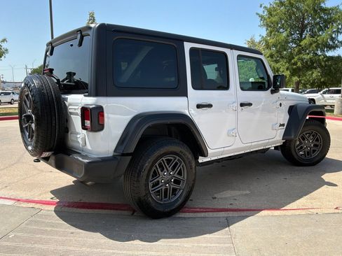 Used 2025 Jeep Wrangler Unlimited Sport AWD/4WD image 6