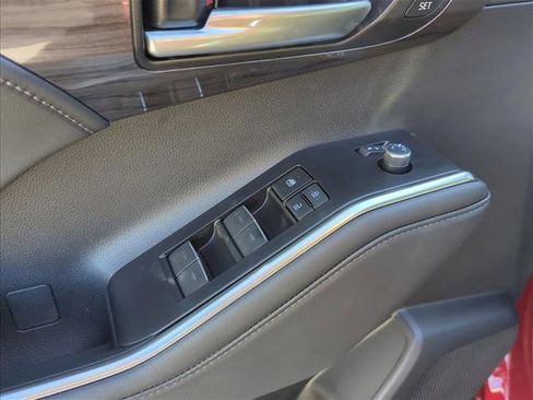 New 2026 Toyota Highlander Limited image 11