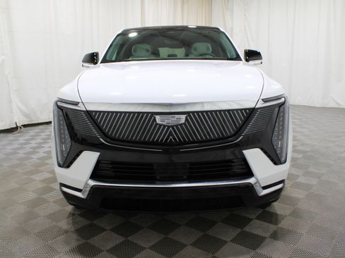 New 2025 Cadillac Escalade IQ Luxury 1 image 34
