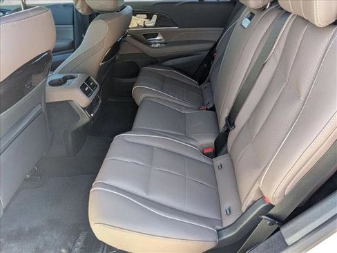 New 2026 Mercedes-Benz GLS 580 4MATIC image 16