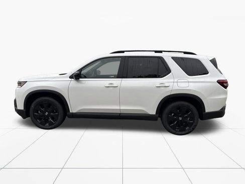 New 2026 Honda Pilot Black Edition image 5
