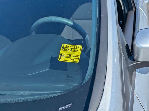 Used 2016 Ford Focus SE image 31