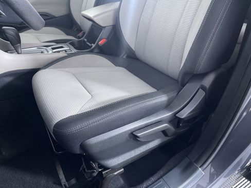 Used 2023 Subaru Forester image 12