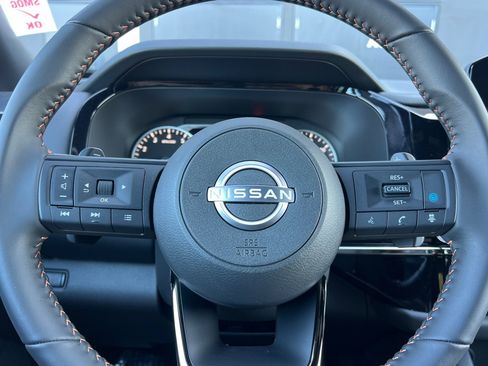 Certified 2025 Nissan Pathfinder Rock Creek image 36