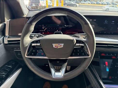 Used 2025 Cadillac Escalade V image 46