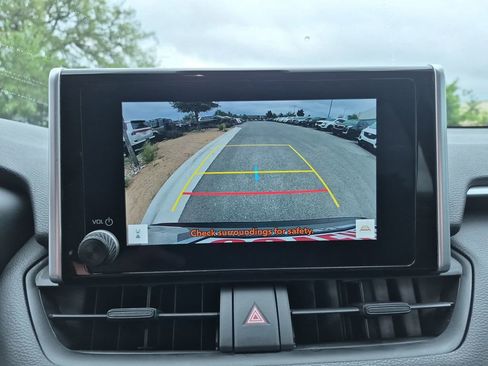 Used 2023 Toyota RAV4 XLE w/ Convenience Package FWD image 25