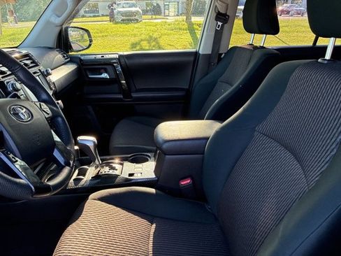 Certified 2017 Toyota 4Runner TRD Off-Road AWD/4WD image 24