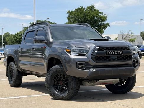 Certified 2021 Toyota Tacoma TRD Pro AWD/4WD image 2
